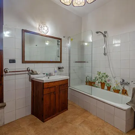 Holiday home Casa Palombara Rosciolo